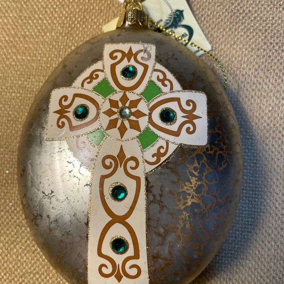 Glass Celtic Cross Christmas Ornament - Picture 3 of 5